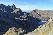 50 Sguardo sulla Valle di Trona col suo lago e il suo Pizzo